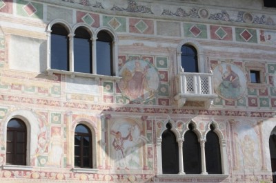 More frescoes in Spilimbergo.