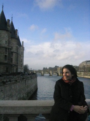 Oh la la; Sara on the Seine
